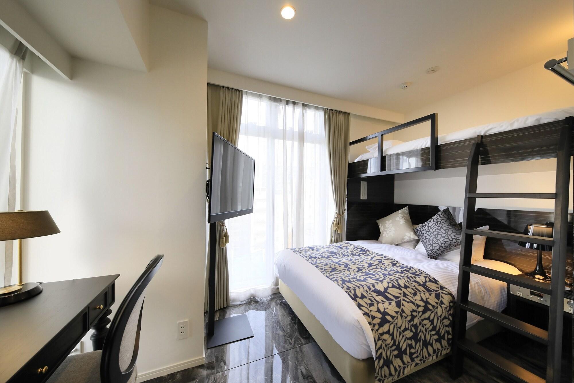 Centurion Residential Tower Capsule hotel 2*