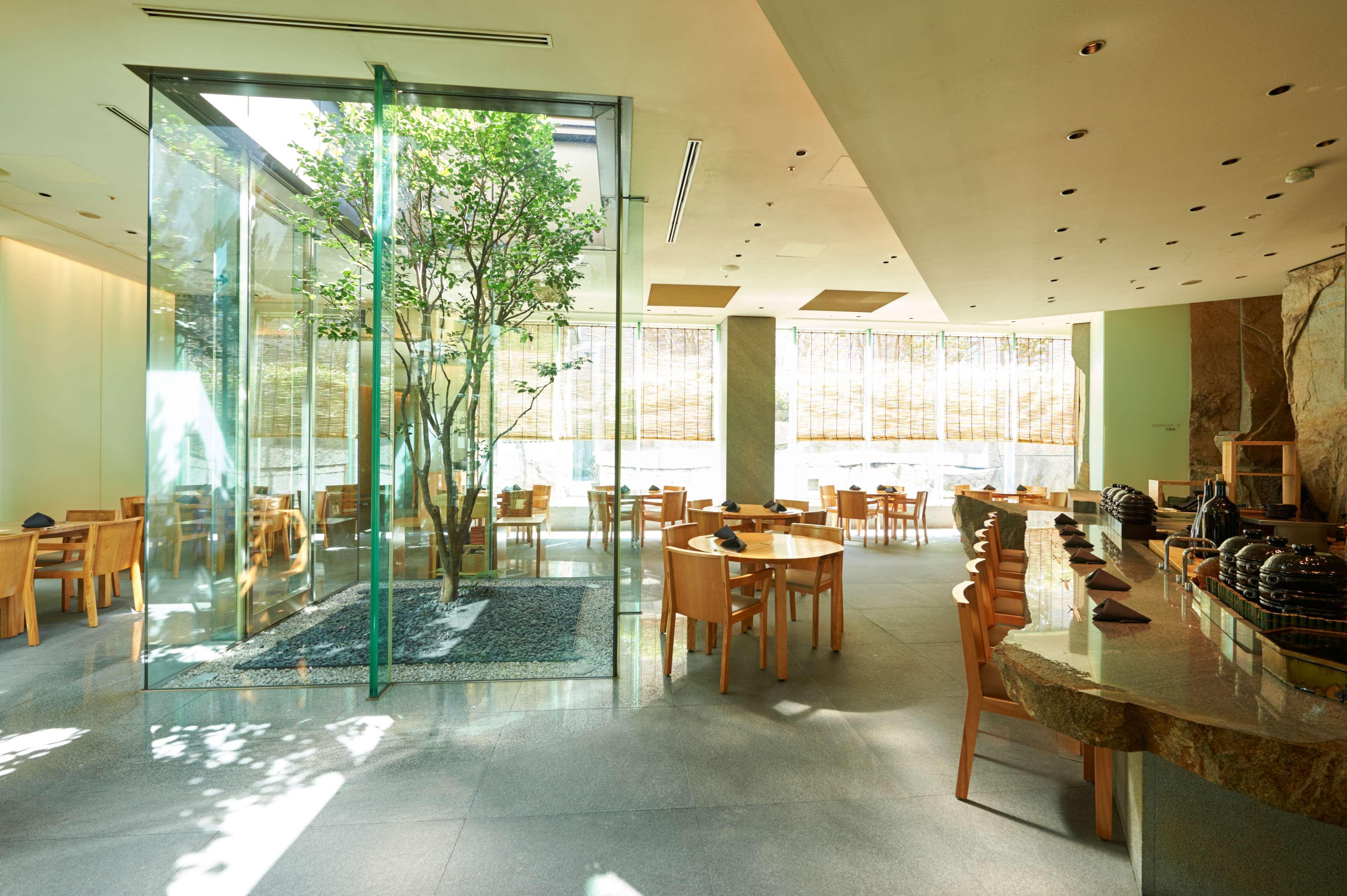 Hotel Grand Hyatt 5*