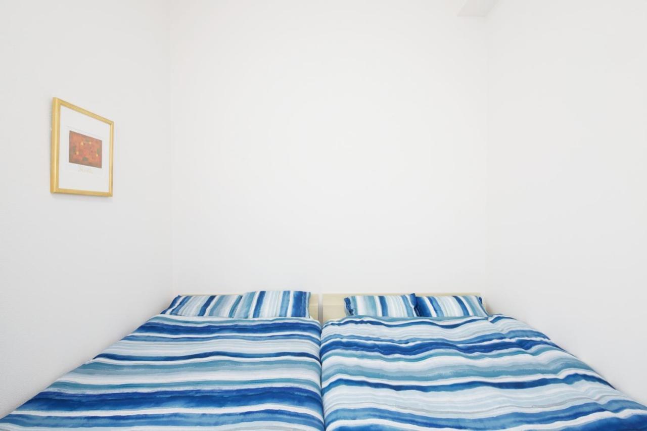 Apartment Aries Nishi-shinjuku 302 Tokyo