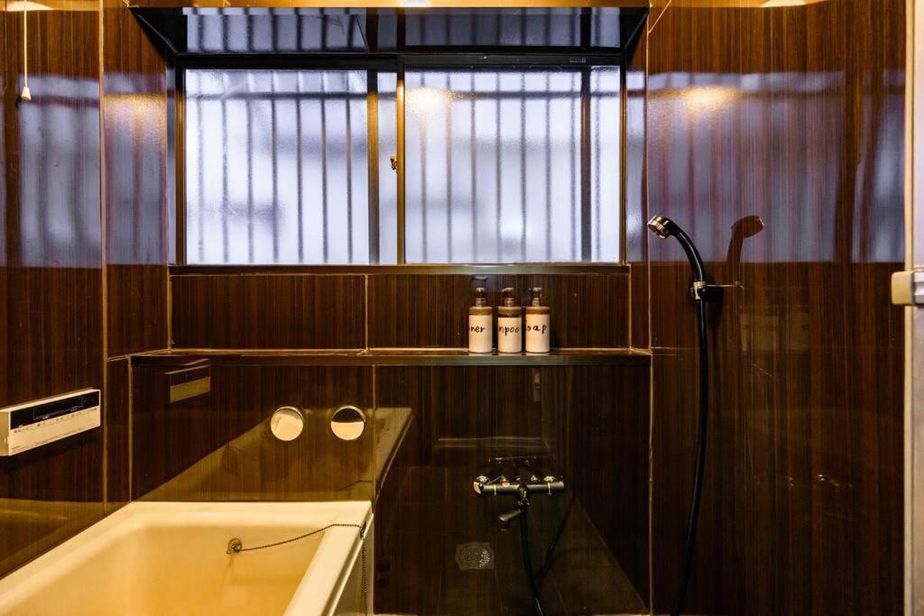 Apartment Premier Nishiazabu Roppongi Front *
