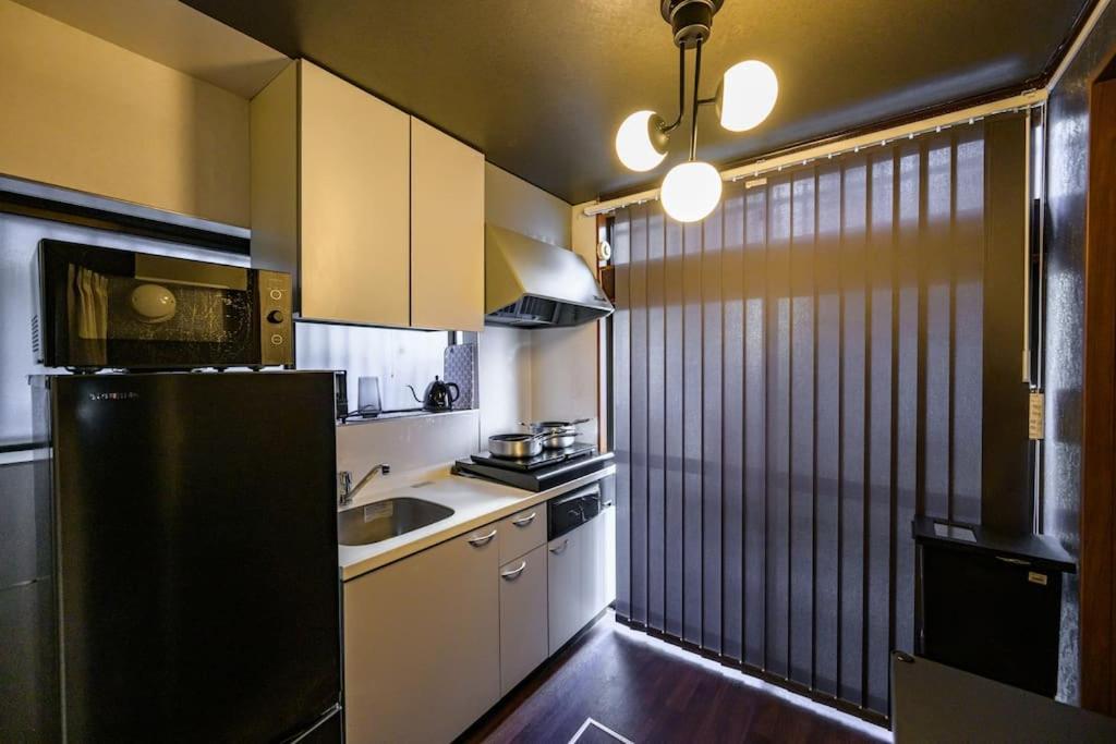 Premier Nishiazabu Roppongi Front Apartment Tokyo