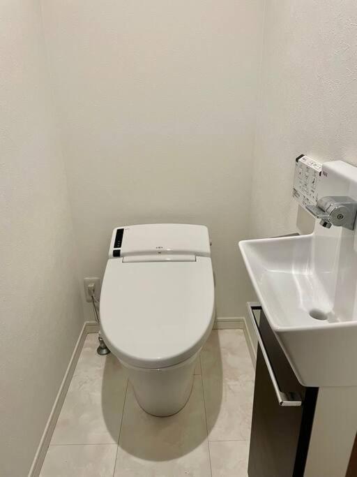 Villa Tanuki House No. 2 ! Shinjuku！nearest Station 1 Min, Over 100㎡ Tokyo