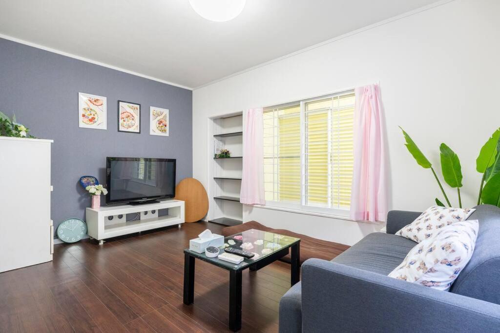 Apartment アンドステイ柴又5丁目b *