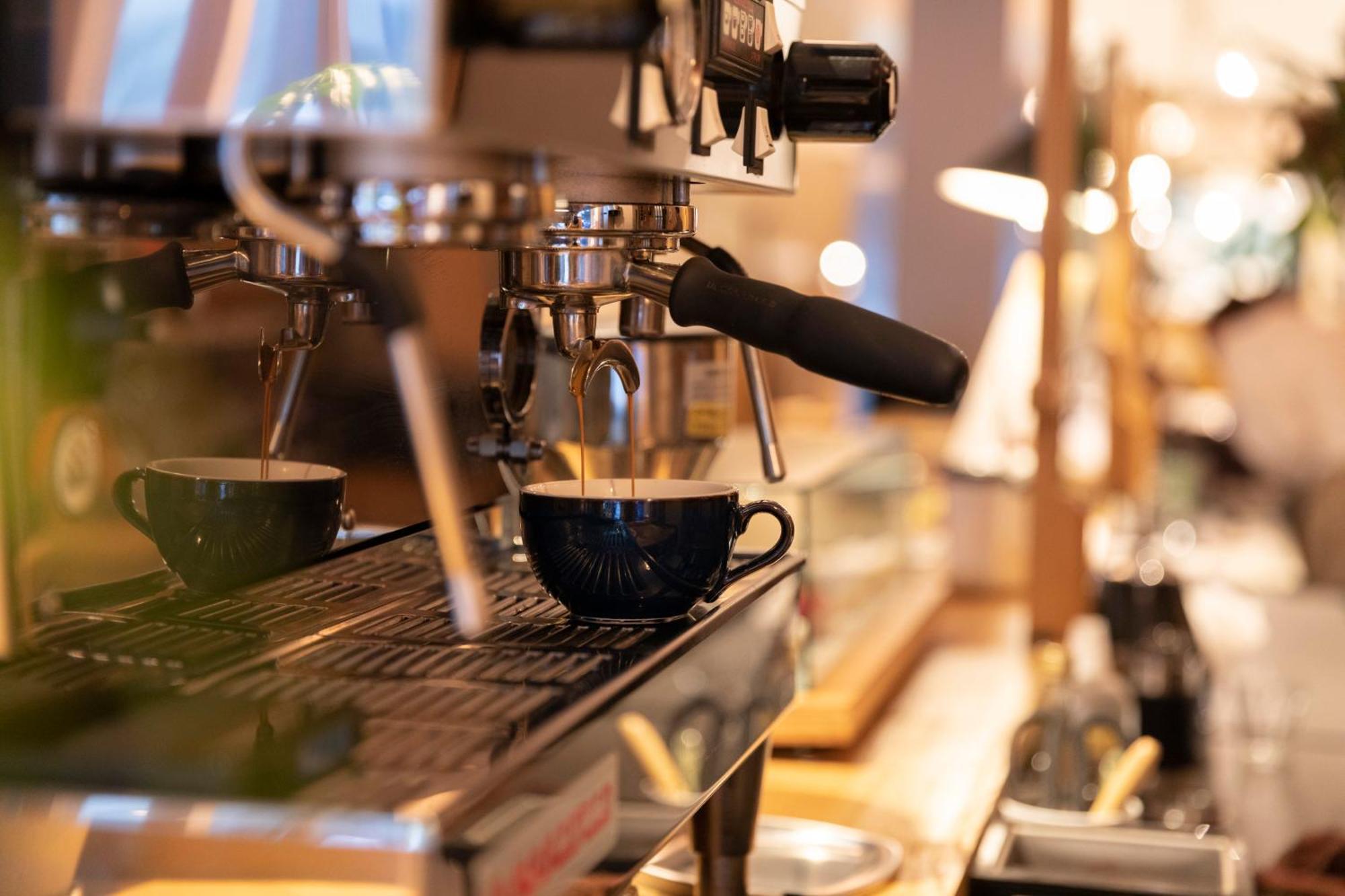 Cafe/minimal Our Our