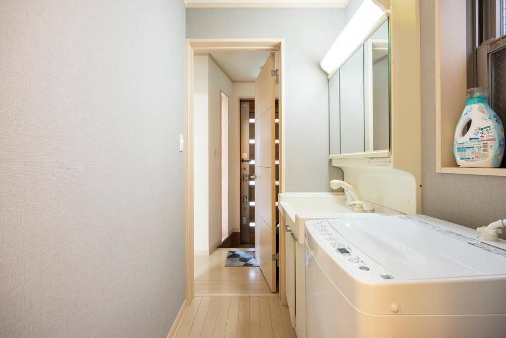 Apartment Crown大島 Tokyo