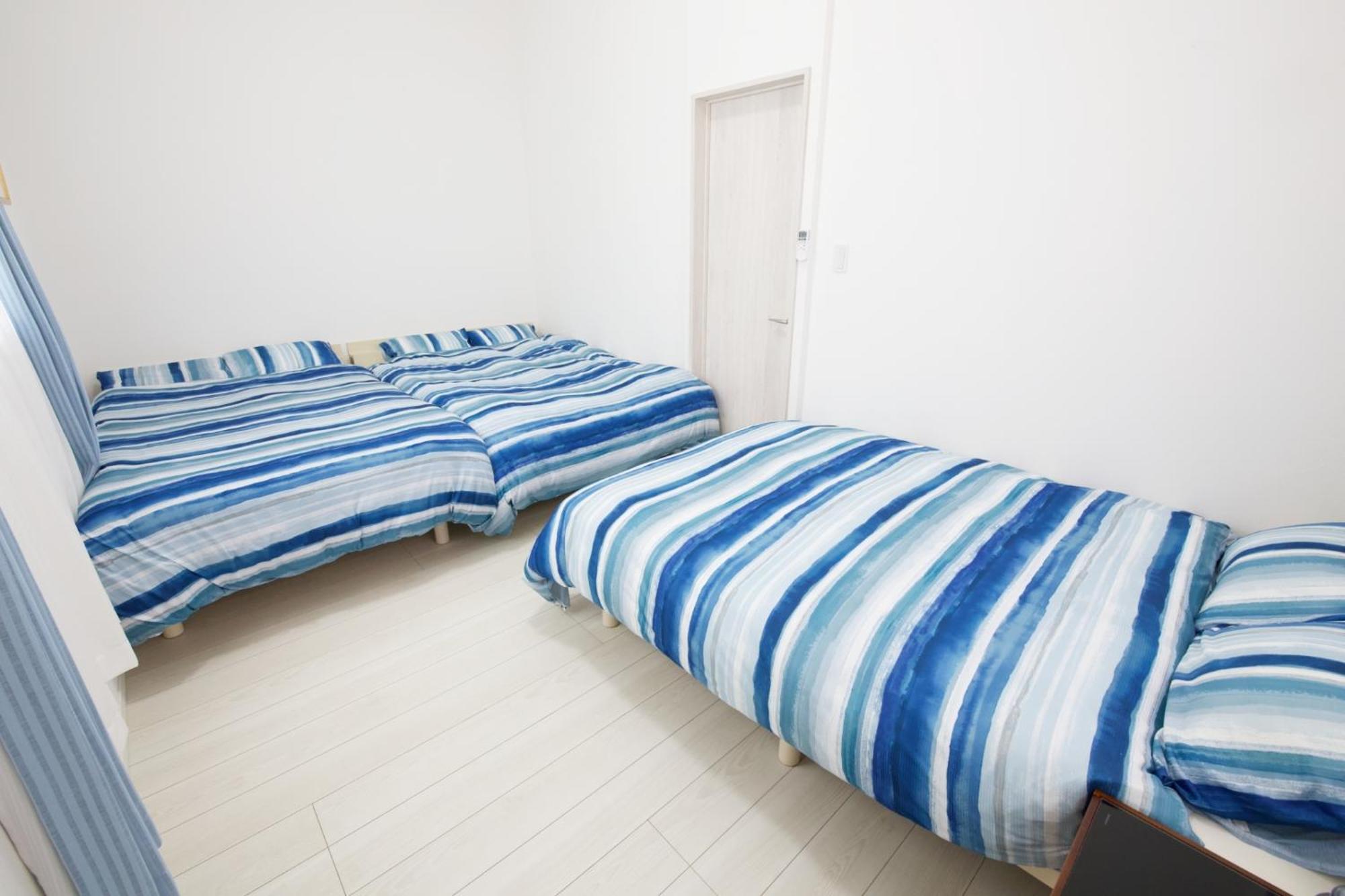 Aries Nishi-shinjuku 302 Apartment