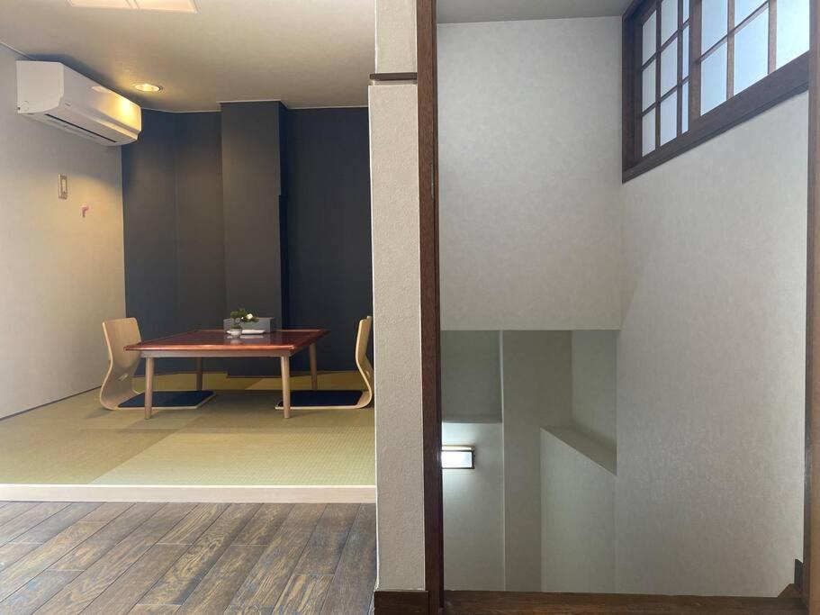 Apartment T3 150m2 新宿区伝統的な高級タウンハウス3階 *