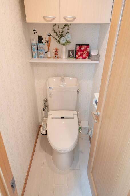 12 Min Walk To Shinjuku Str ,6 Min Higashishinjuku ,nearest Kabukicho ,shinjuku Oen,