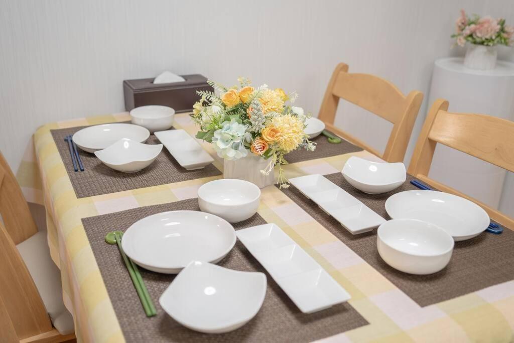 12 Min Walk To Shinjuku Str ,6 Min Higashishinjuku ,nearest Kabukicho ,shinjuku Oen, * Tokyo