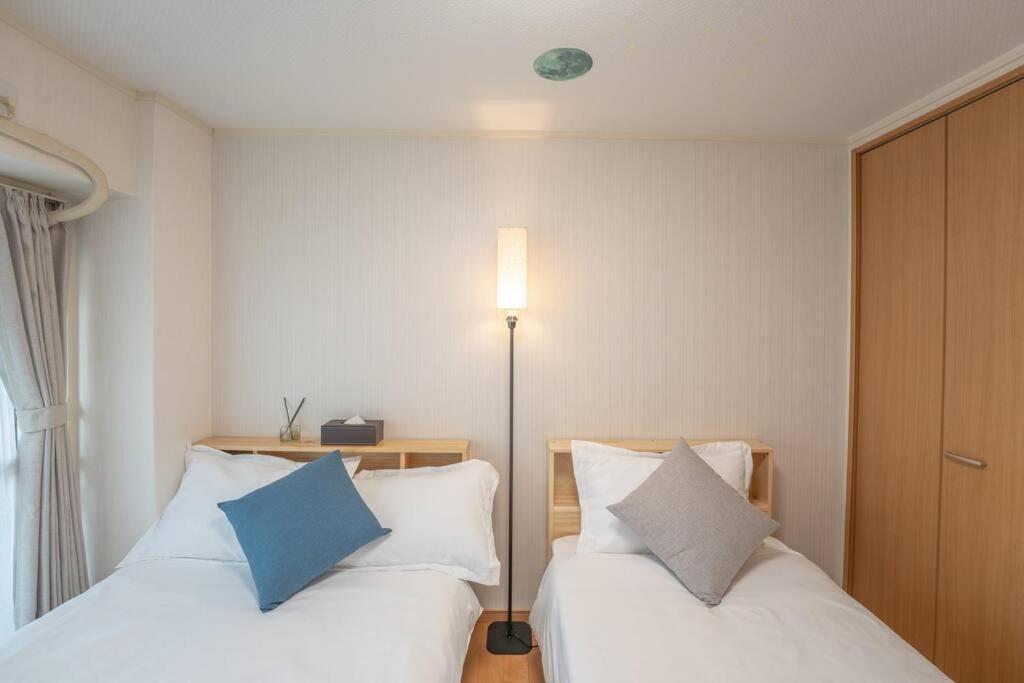 12 Min Walk To Shinjuku Str ,6 Min Higashishinjuku ,nearest Kabukicho ,shinjuku Oen, Apartment Tokyo