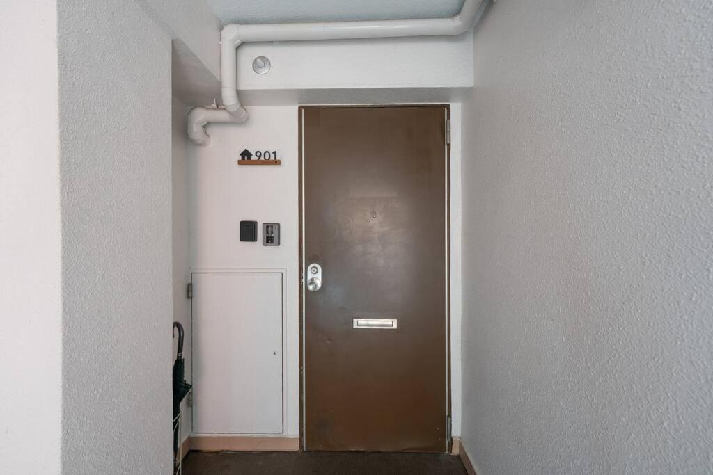 12 Min Walk To Shinjuku Str ,6 Min Higashishinjuku ,nearest Kabukicho ,shinjuku Oen,