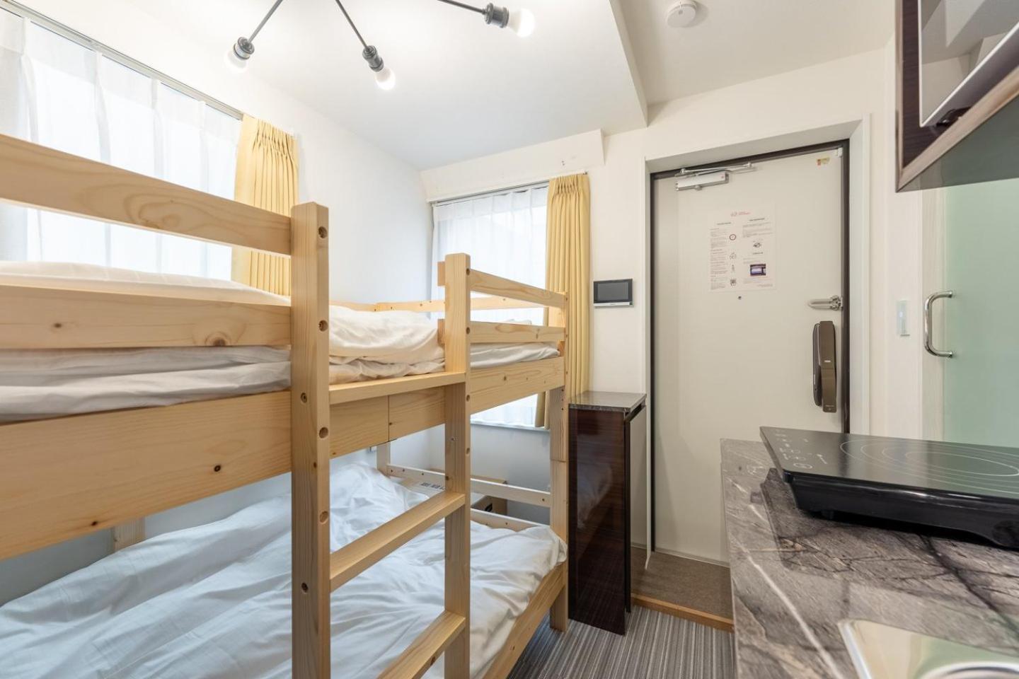 Apartment Lavie Yotsuya Tokyo