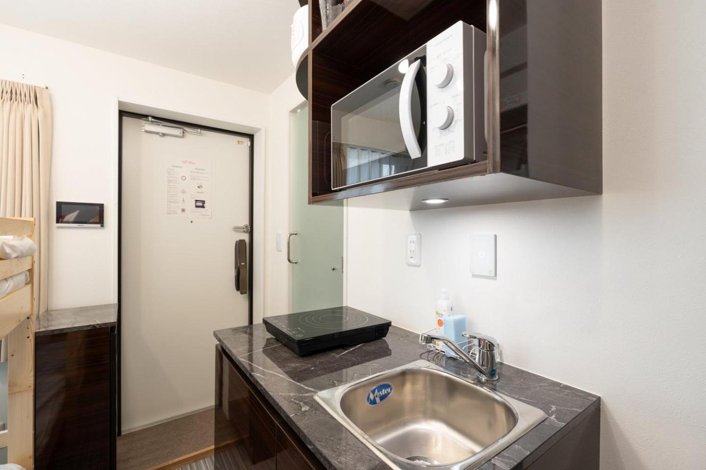 Lavie Yotsuya Apartment *