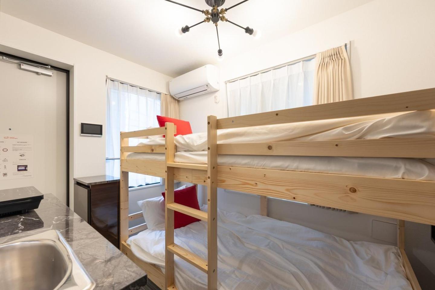 Lavie Yotsuya Apartment *