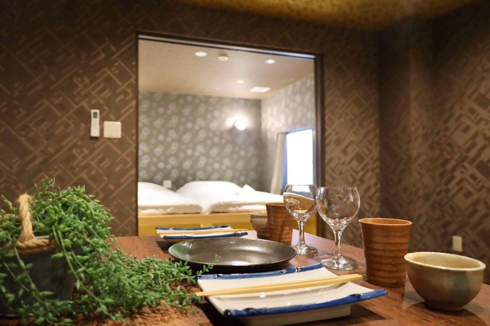 Apartment 泊露hakuro 1階