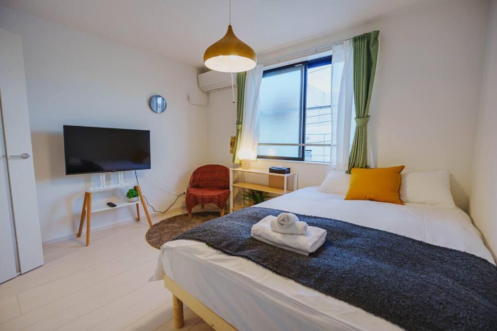 I Newly Renovated Hotel, Direct Access To Ueno, Asakusa, Disneyland, Airport *