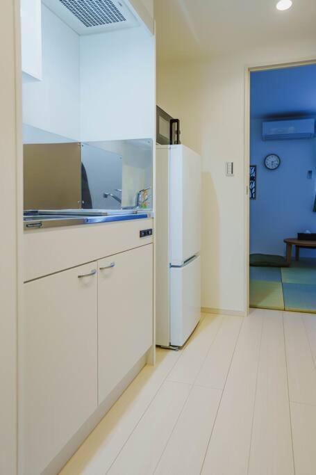 Apartment H Newly Renovated Hotel, Direct Access To Ueno, Asakusa, Disneyland, Airport *