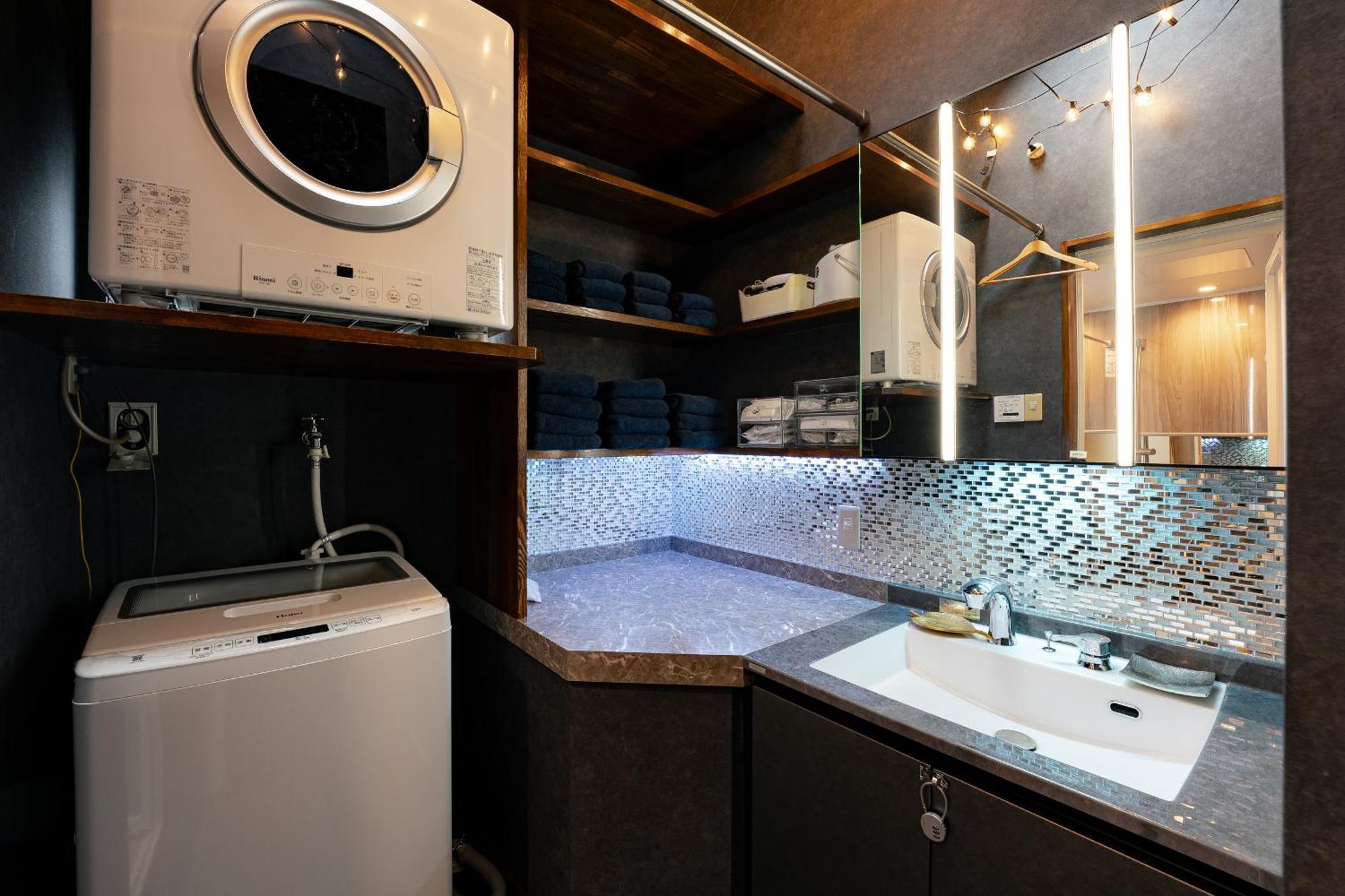 Grand Piano & Shinjuku 5min Walk From Station Villa *