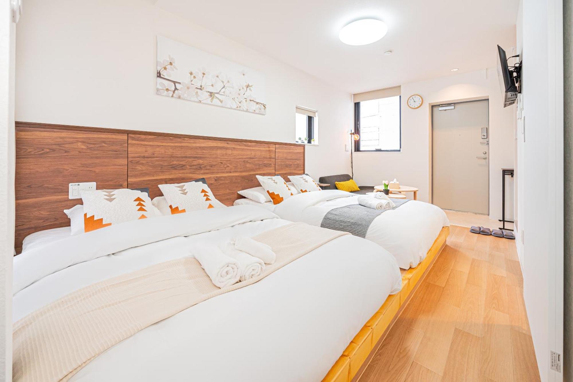 New Cozy Located On The Japanese Local Shopping Street Tokyo
