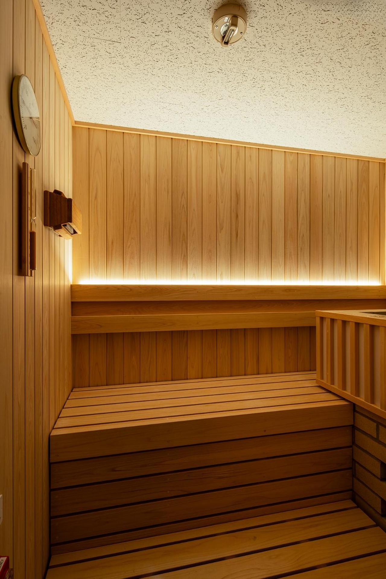 Section L Shimbashi West Aparthotel 4*