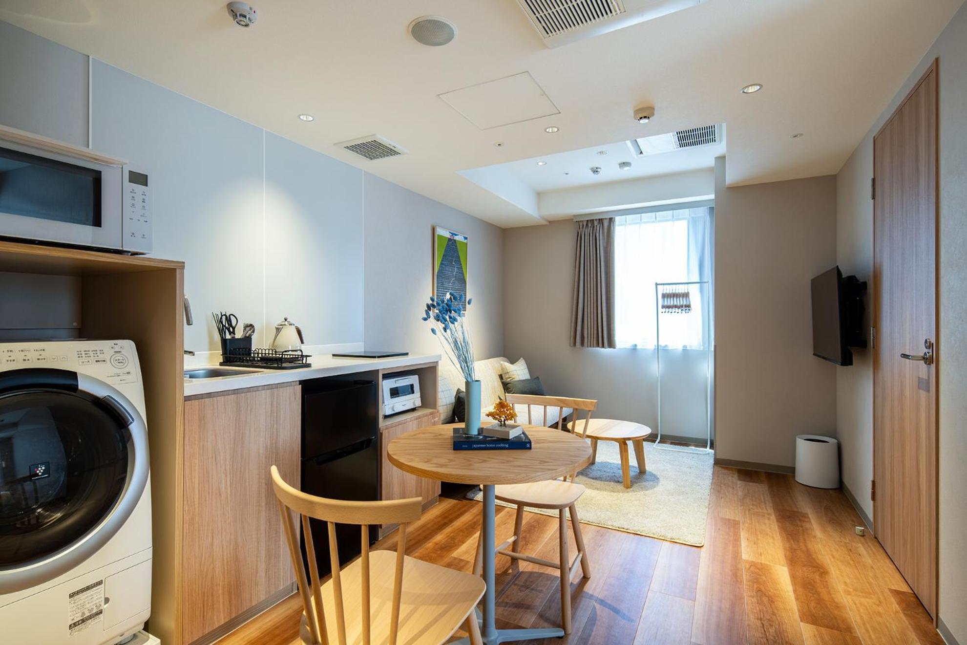 Section L Shimbashi West Aparthotel