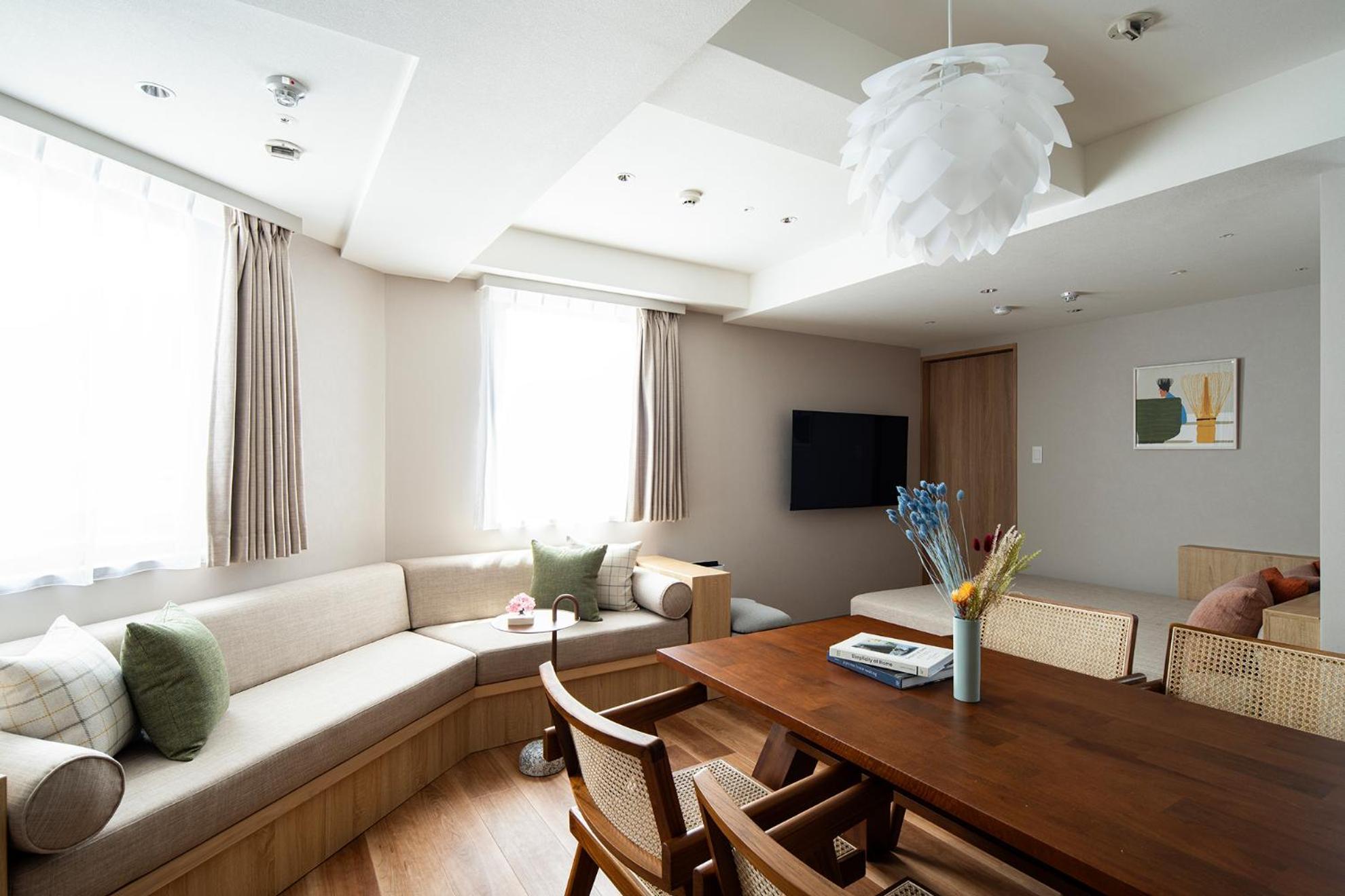 Section L Shimbashi West Aparthotel