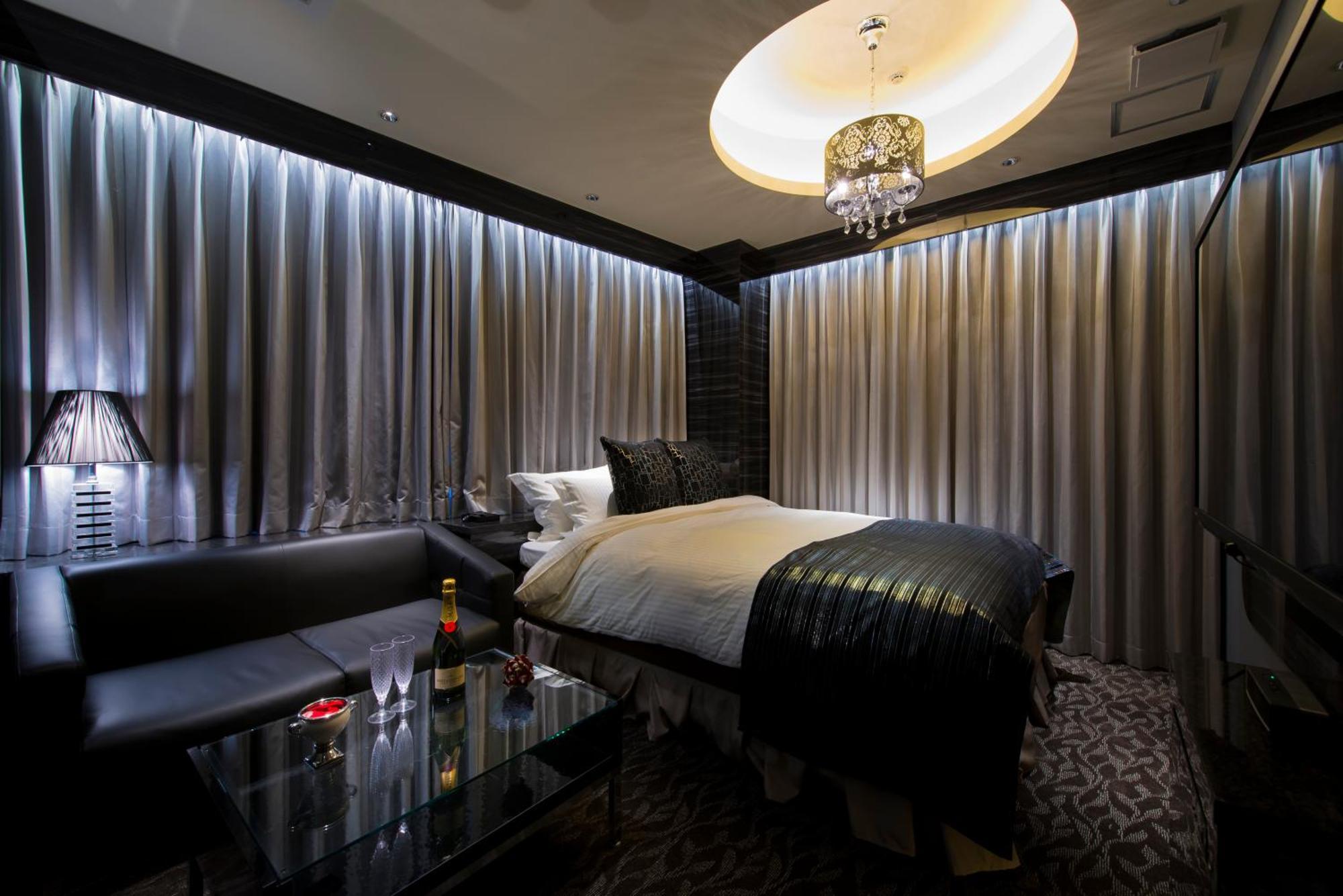 Glanz Cascata Hotel 3*