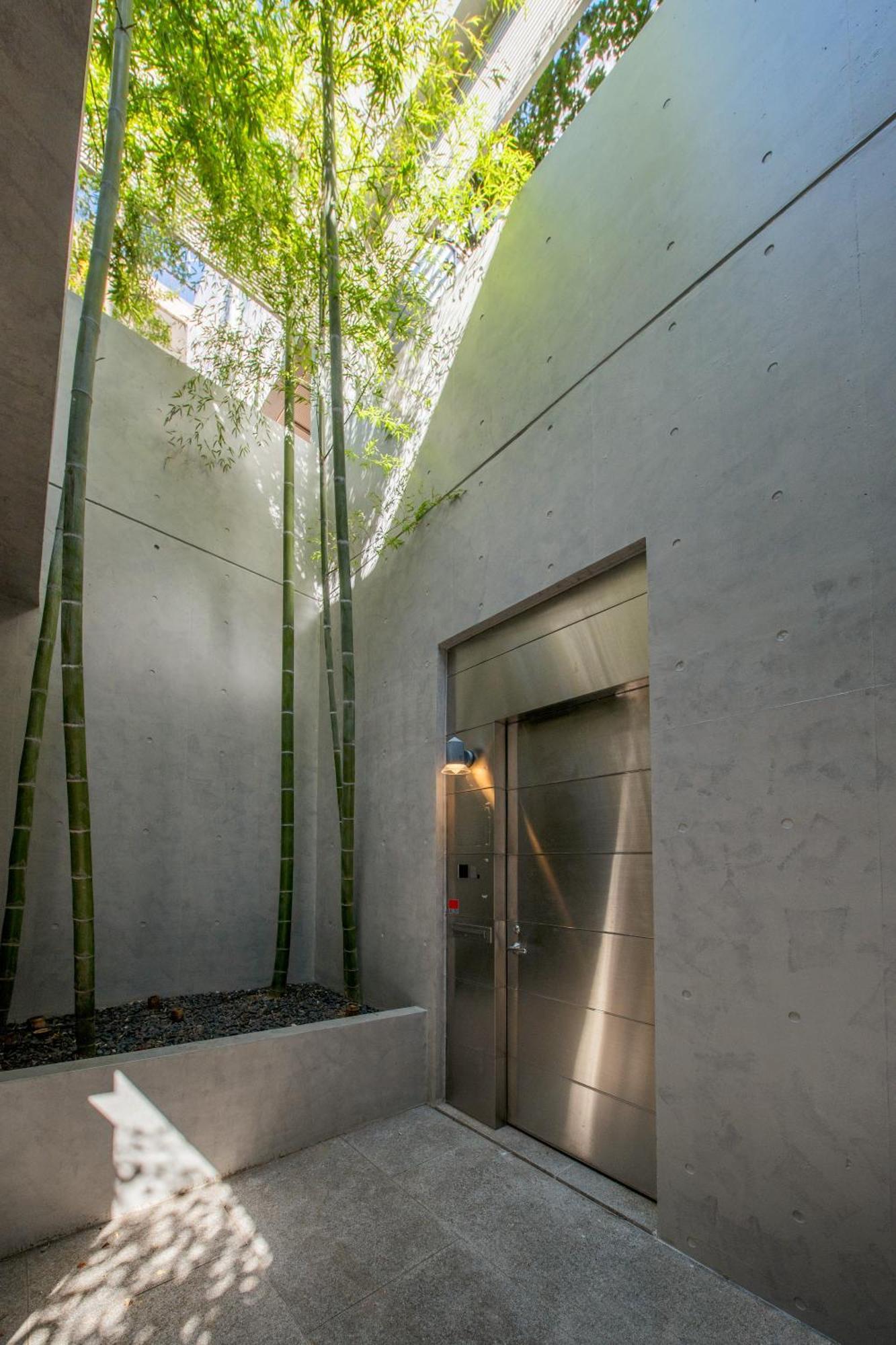 Azabu Modern House The Tower Be Seen From The 500m2