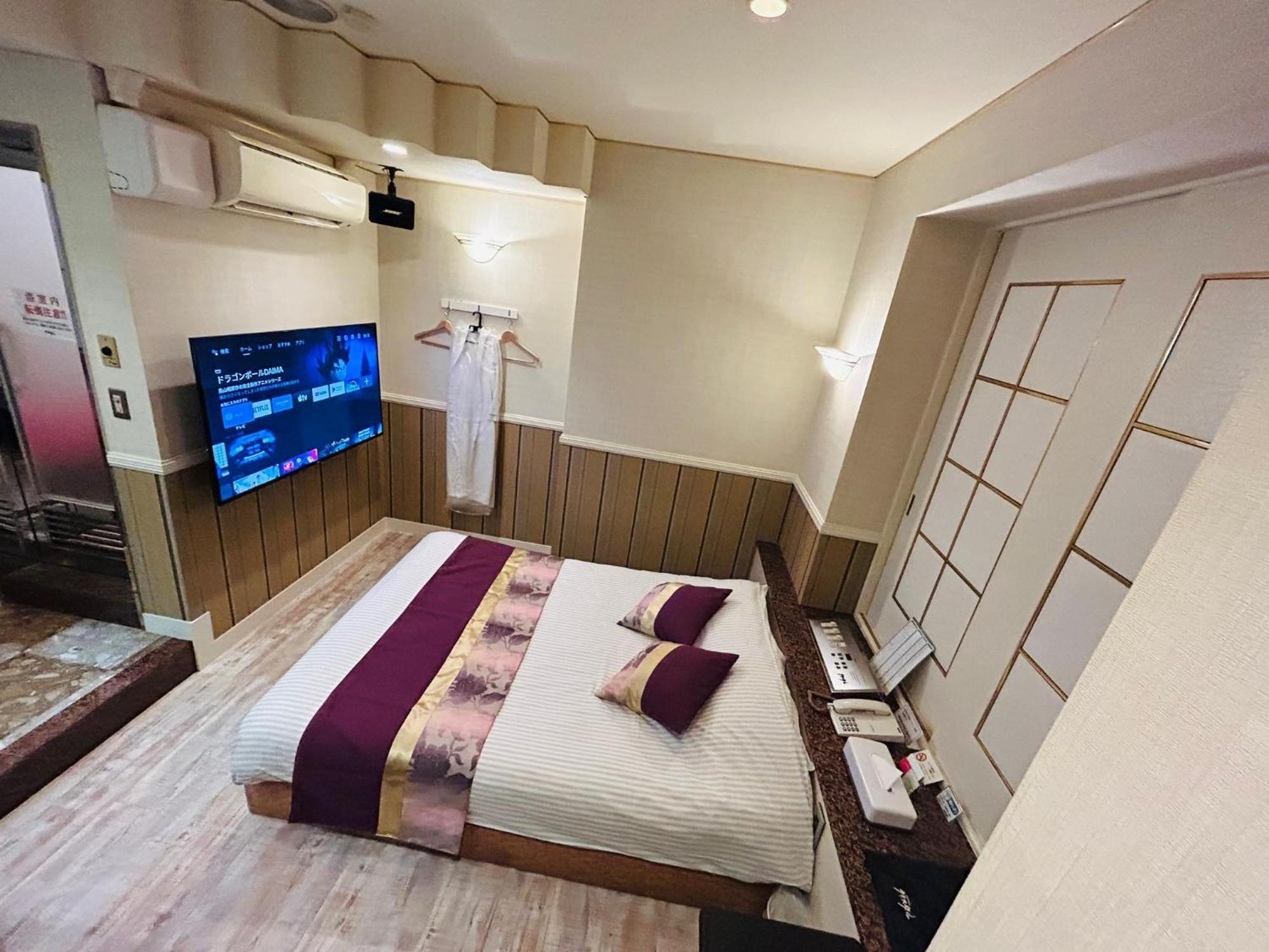 Crystal 大人専用 3* Tokyo
