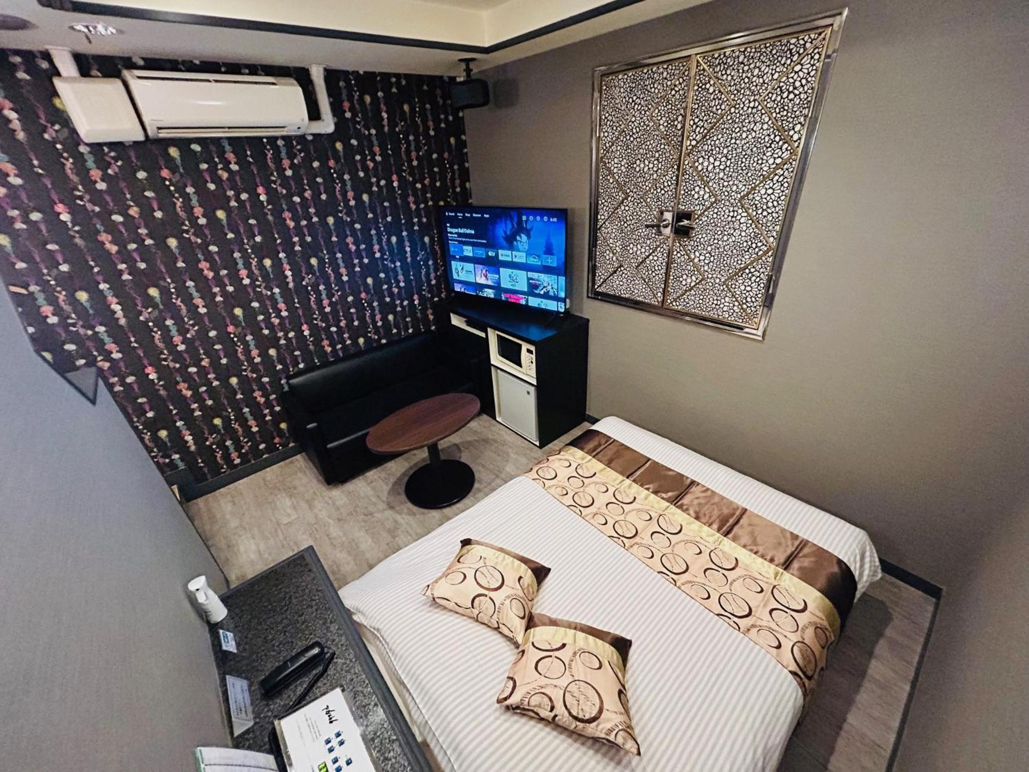 Hotel Crystal 大人専用