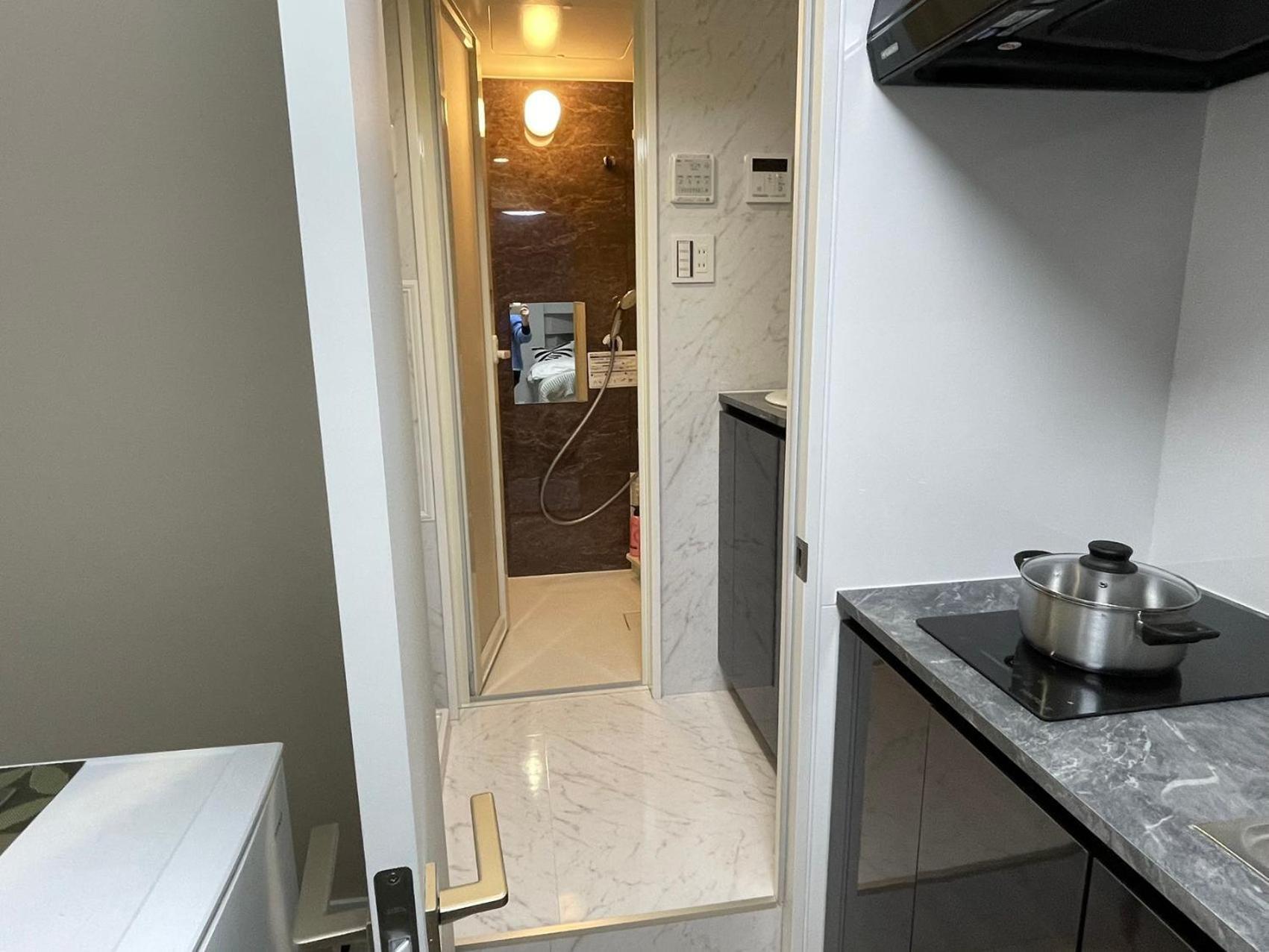 Comma House Shinjuku 104 *