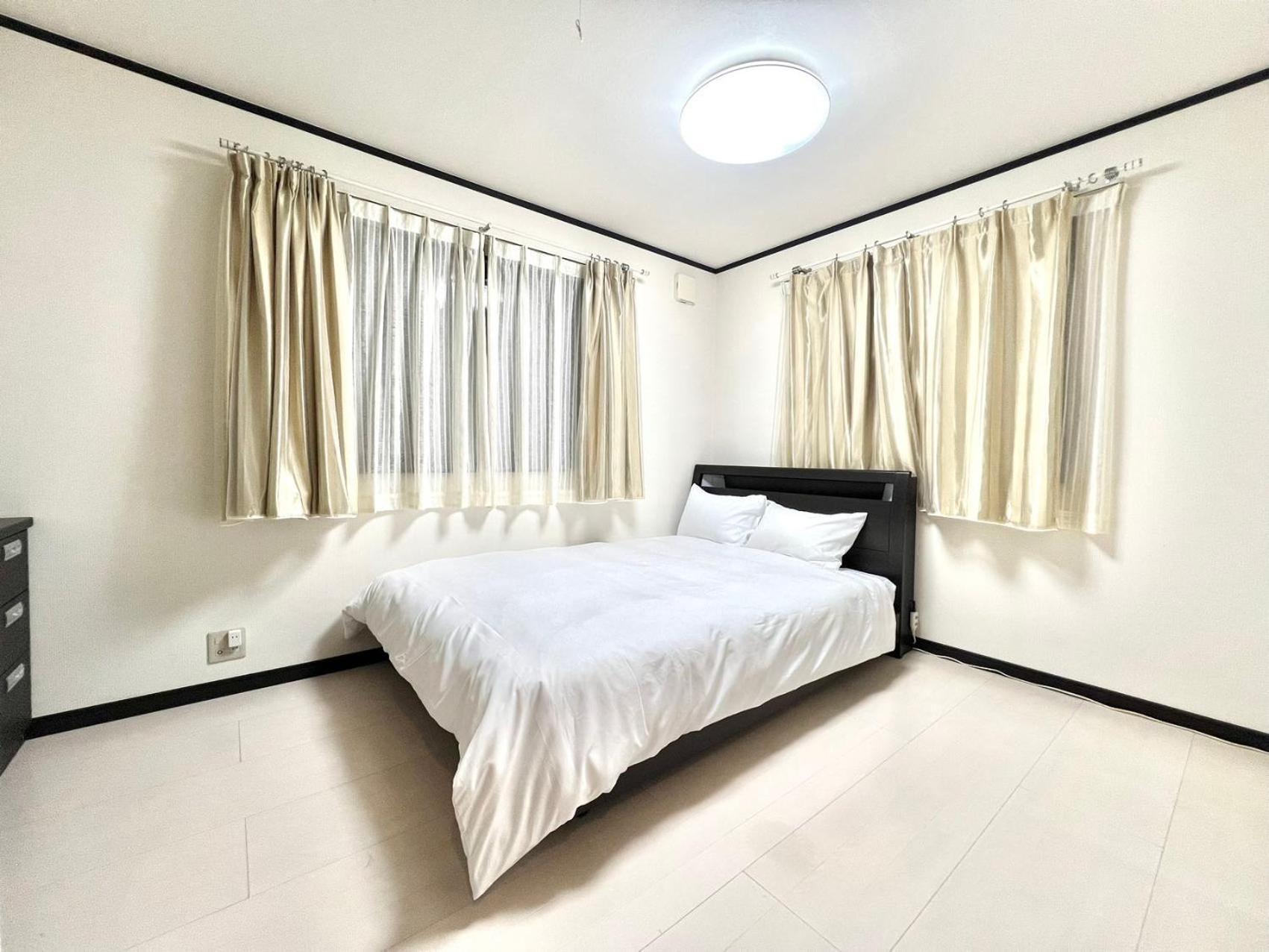 Aparthotel 3min To Sta 9mins Direct To Ikebukuro 10mins To Ueno 13mins To Shinjuku Whole Big House Gread Location Easy To Every Spots Max For 6 *