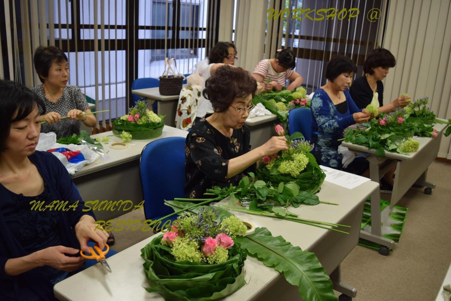 Mama Sumida - Ikebana & Ceramic Painting Near Skytree & Sensoji Temple *