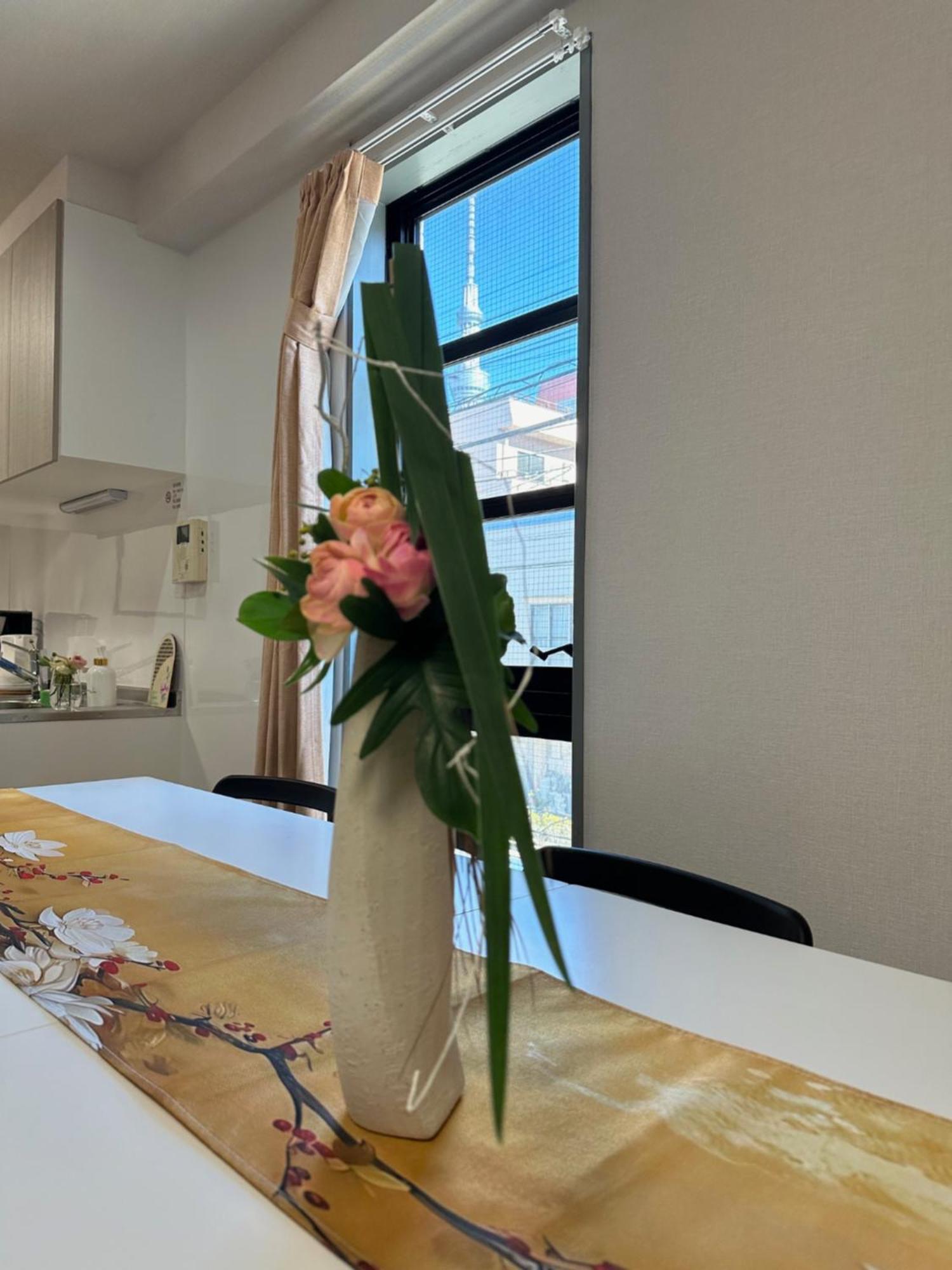 Mama Sumida - Ikebana & Ceramic Painting Near Skytree & Sensoji Temple Apartment *