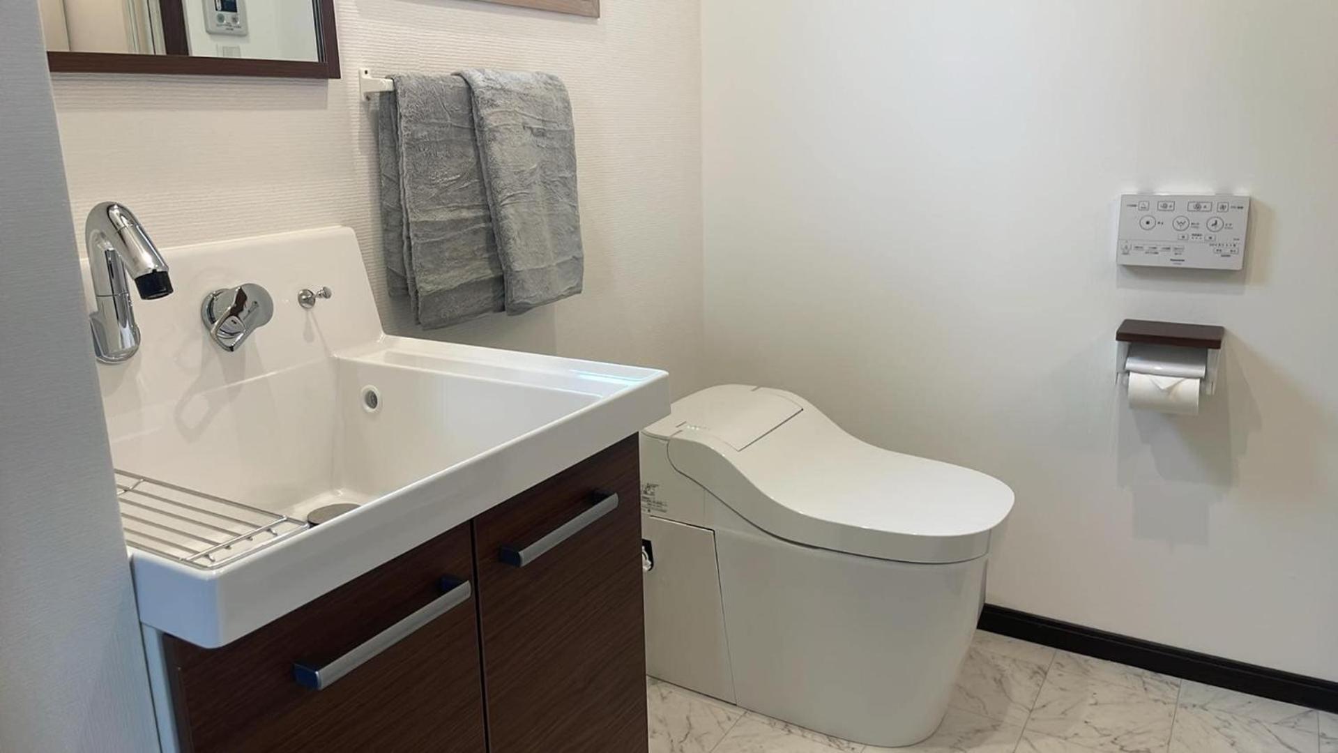 Mita Hillside 4br 3bathrooms *