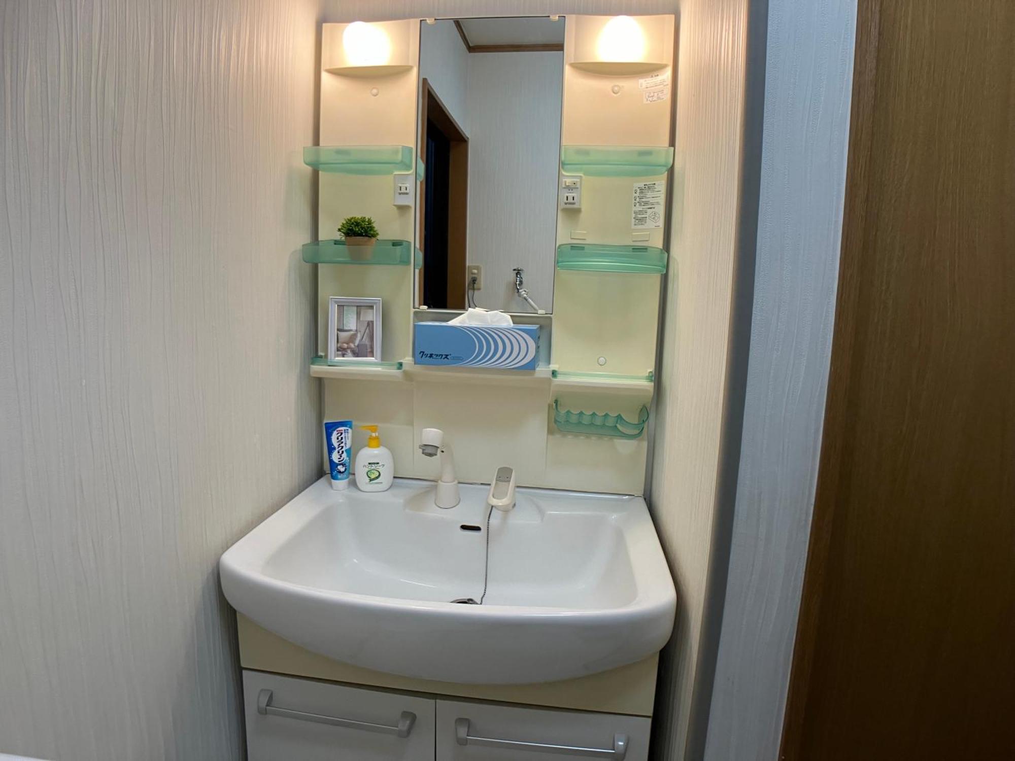 Entire Beside Asakusa, Ueno, Akihabara And Skytree Tower Between 3 Train Stations And Contains 3 Bedrooms, 2 Bathrooms And 2 Toilets For 14 Guests