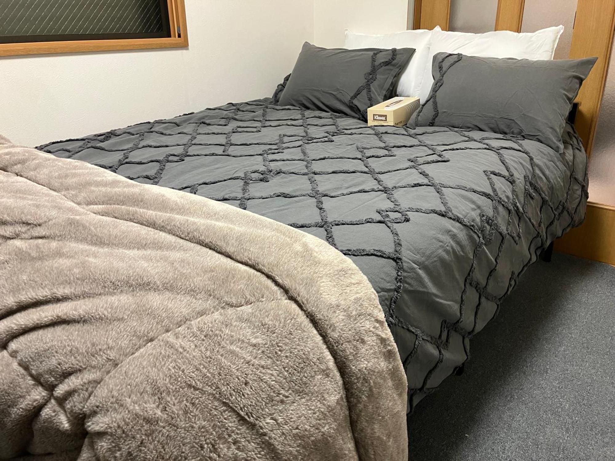 Entire Beside Asakusa, Ueno, Akihabara And Skytree Tower Between 3 Train Stations And Contains 3 Bedrooms, 2 Bathrooms And 2 Toilets For 14 Guests Tokyo
