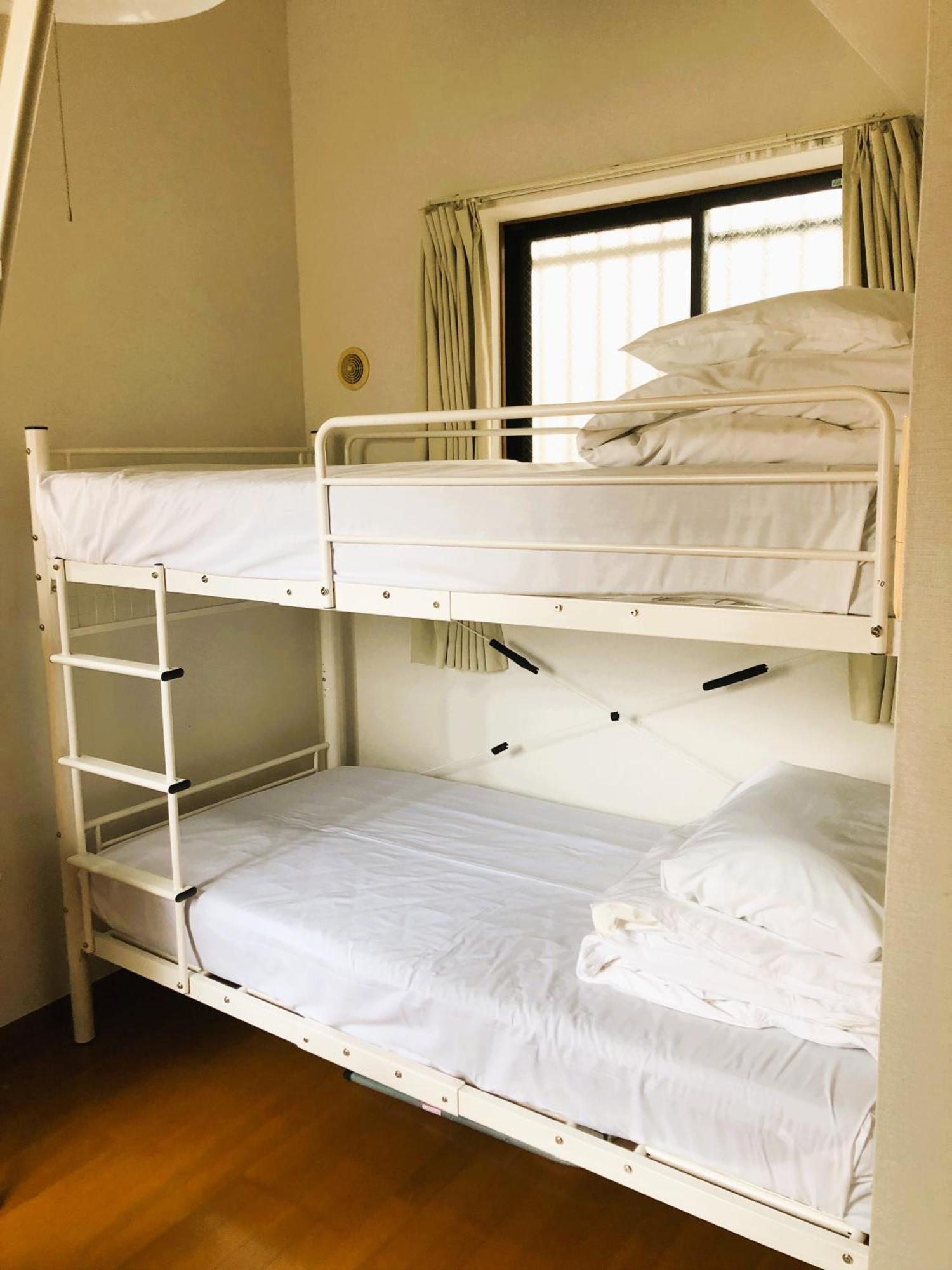 イーストコート長崎 Apartment