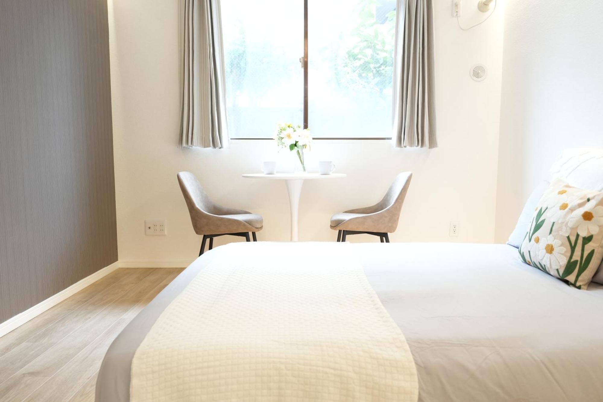 5mins Walk To Higashi-nakano Station, Comfortable With Direct Access To Shinjuku, Zy O Y Tokyo