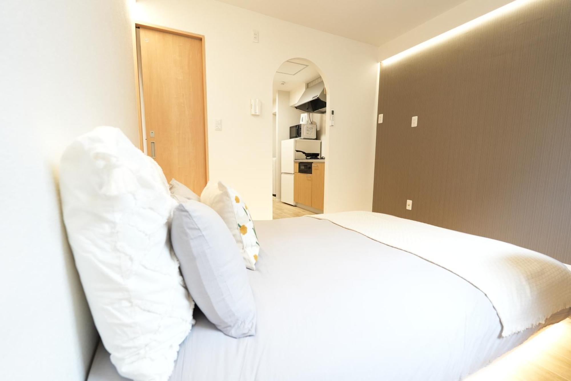 Inn 5mins Walk To Higashi-nakano Station, Comfortable With Direct Access To Shinjuku, Zy O Y