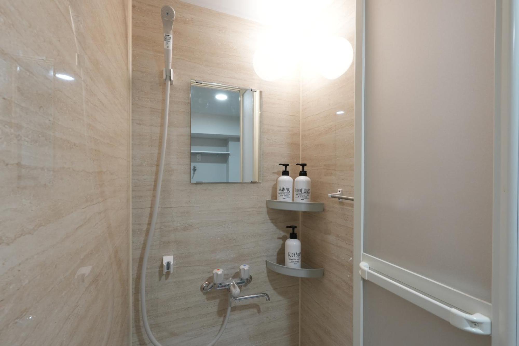 5mins Walk To Higashi-nakano Station, Comfortable With Direct Access To Shinjuku, Zy O Y *