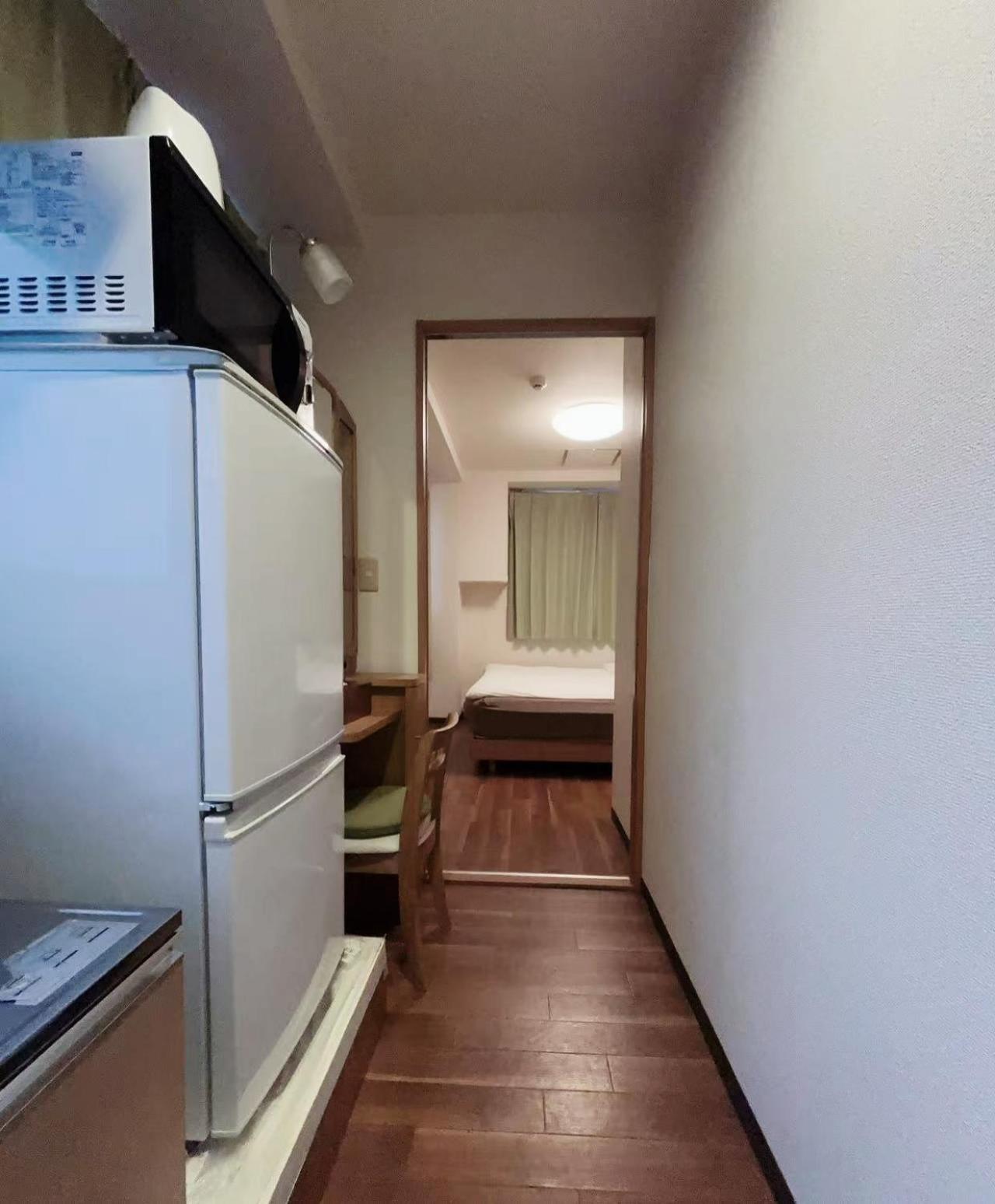 Sun Apartment *