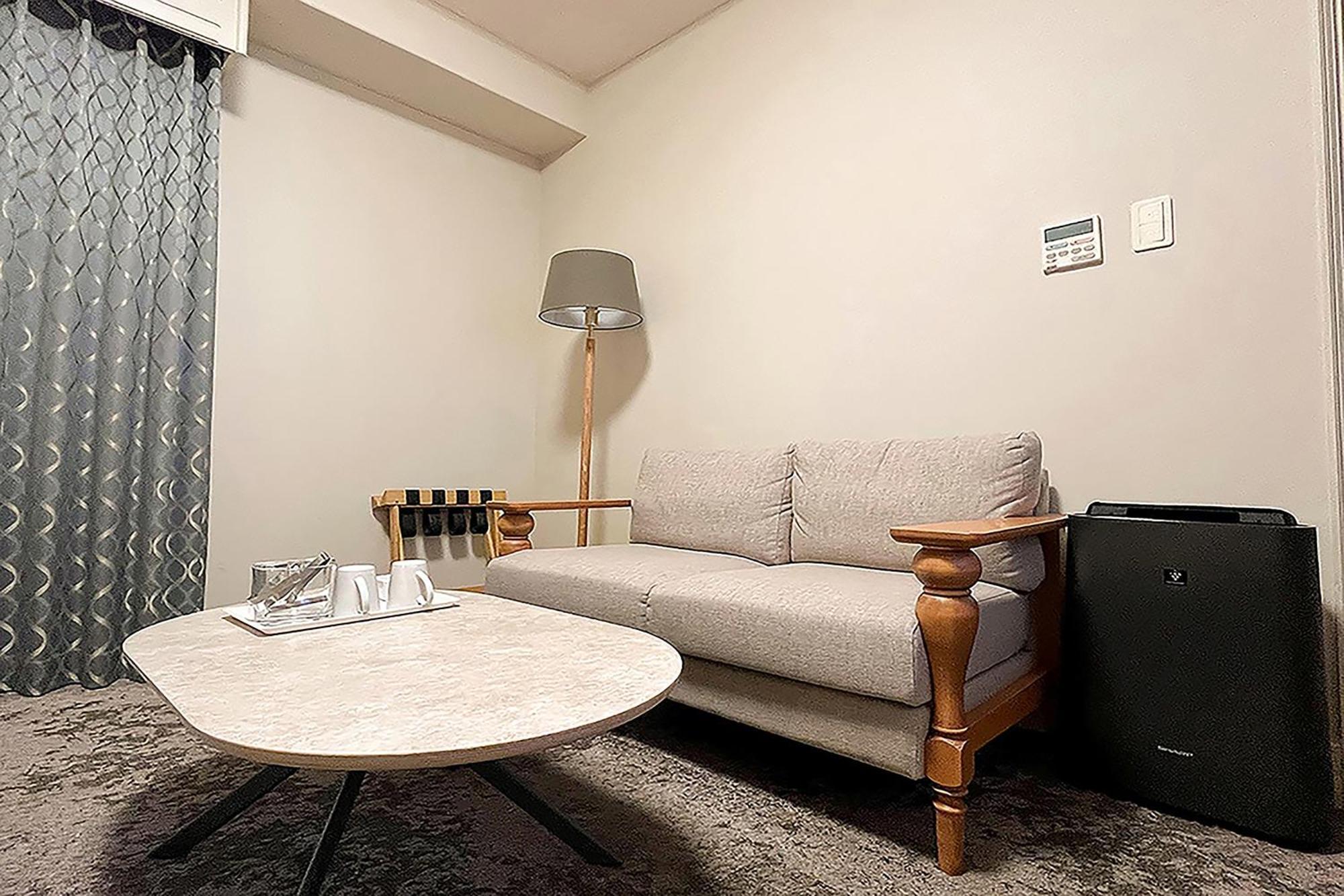 Richmond Mejiro 3*