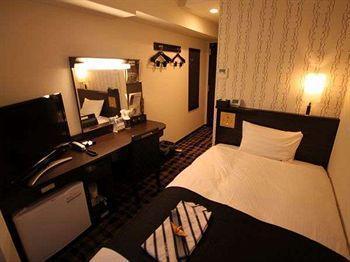 Apa Shimbashi Onarimon Hotel 3*