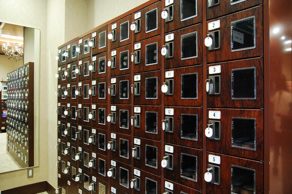 Capsule hotel Anshin Oyado Shinjuku Ekimaeten *