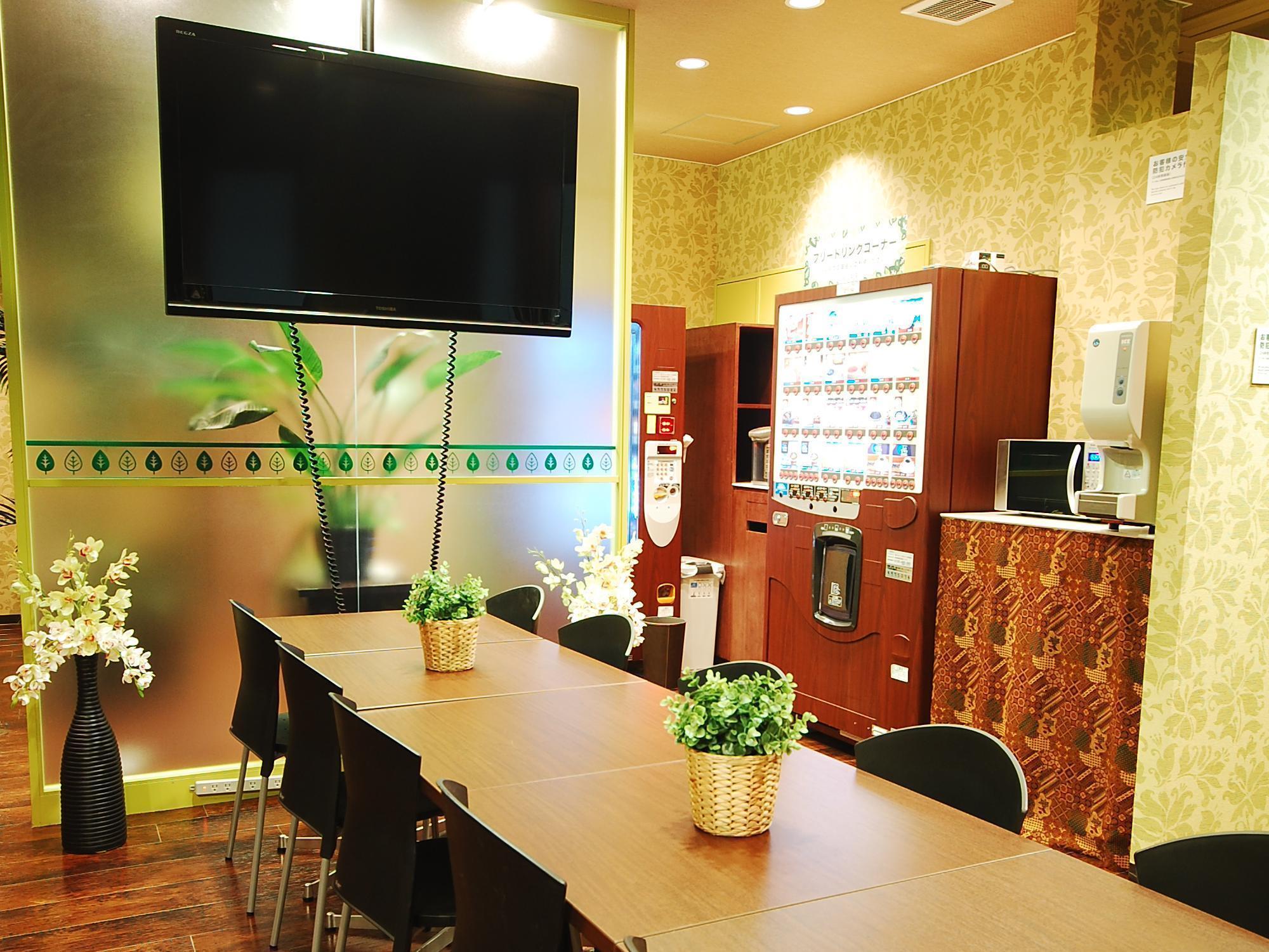 Capsule hotel Capsule Anshin Oyado Shimbashi 2*