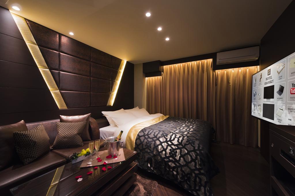 Gransky (adults Only) Love hotel