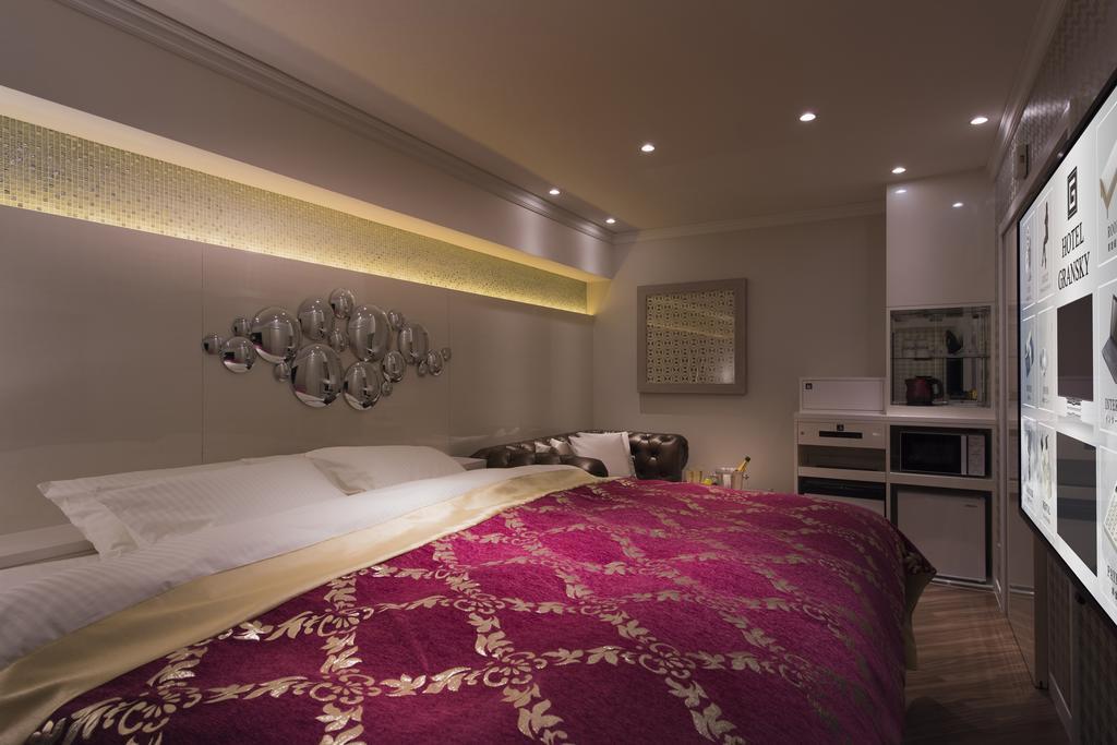 Gransky (adults Only) Love hotel