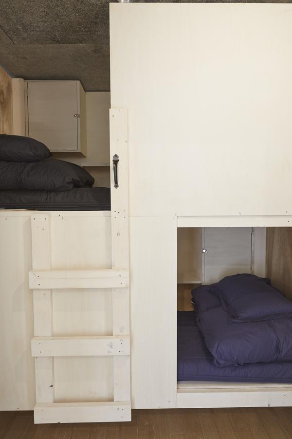Hostel Inno & Pub Lounge Ueno, *