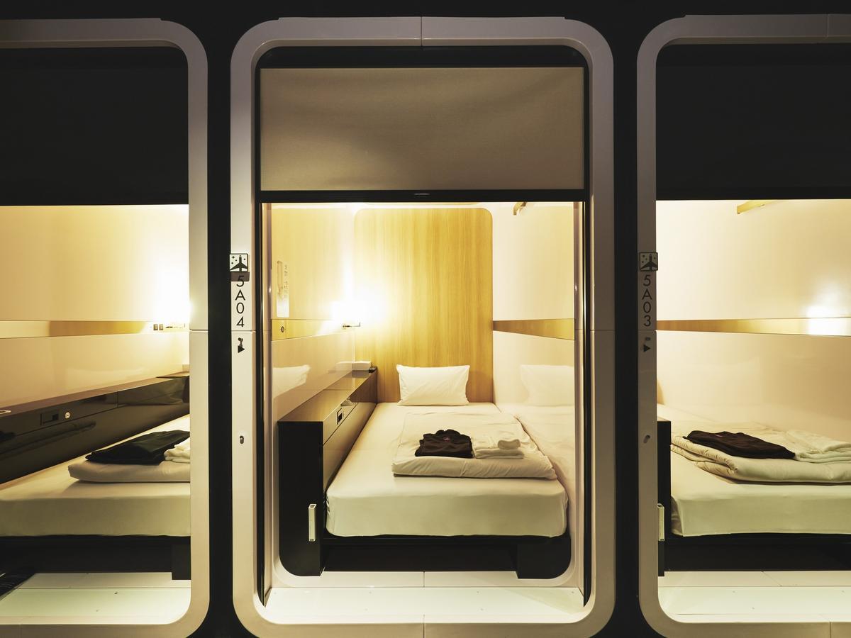 First Nishiazabu Capsule hotel